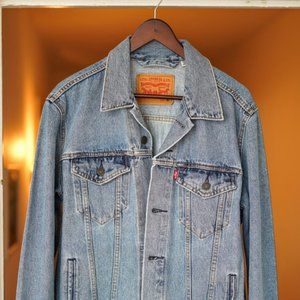 Levi's Trucker Jacket - Medium - Stonewash - New, never worn